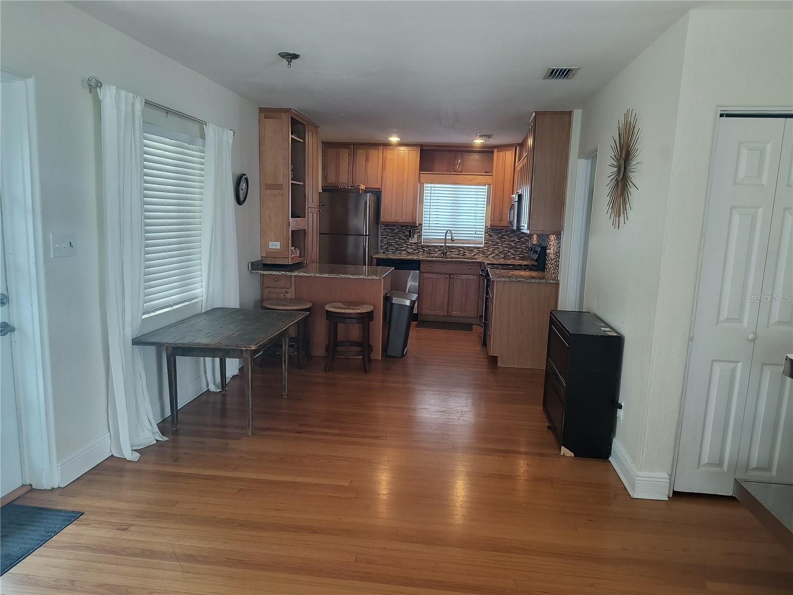 1564 Cavendish Rd Property Photo 35