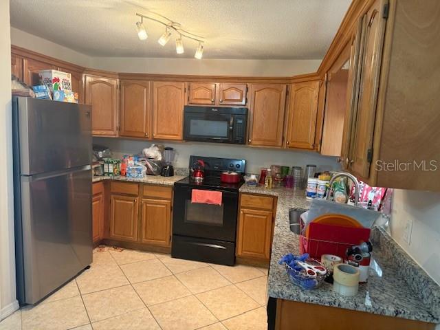 2108 Wolf Rd Property Photo 4
