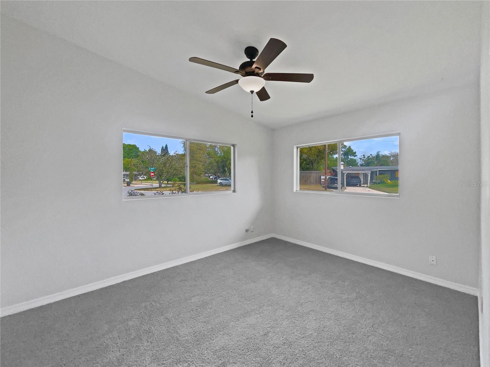 117 N Sunland Dr Property Photo 22