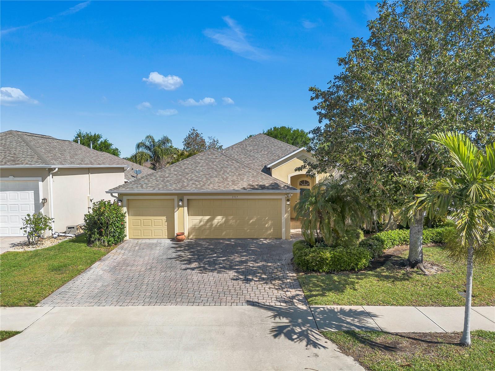 1917 Auburn Lakes Dr Property Photo