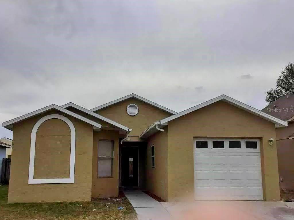 5444 Wood Crossing St Property Photo