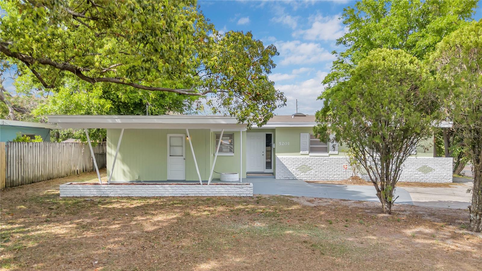 5201 Van Aken Dr Property Photo