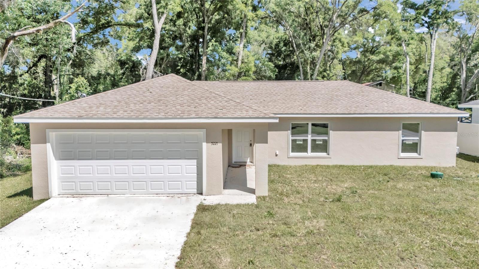 22 Laurel Crse Property Photo 1