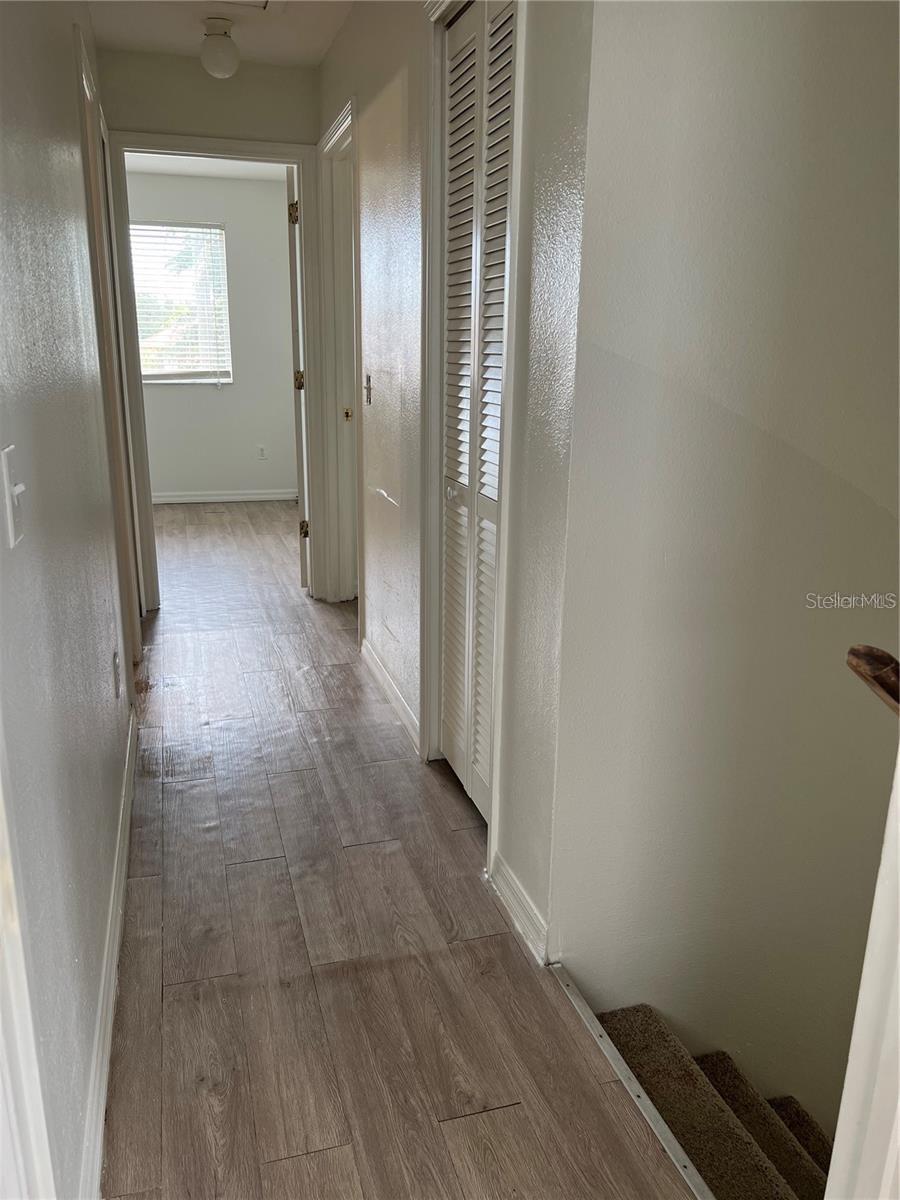 711 Caribbean Dr #main Unit Property Photo 7