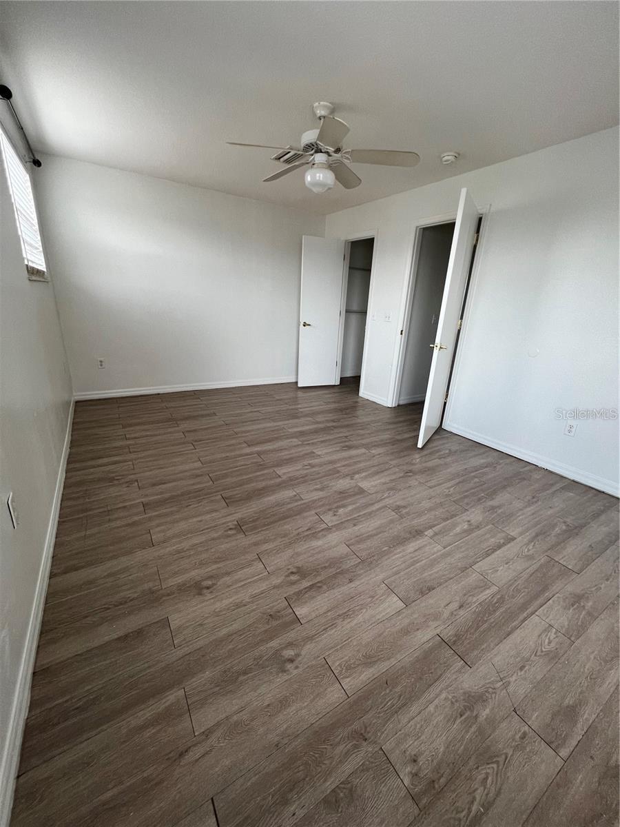 711 Caribbean Dr #main Unit Property Photo 8