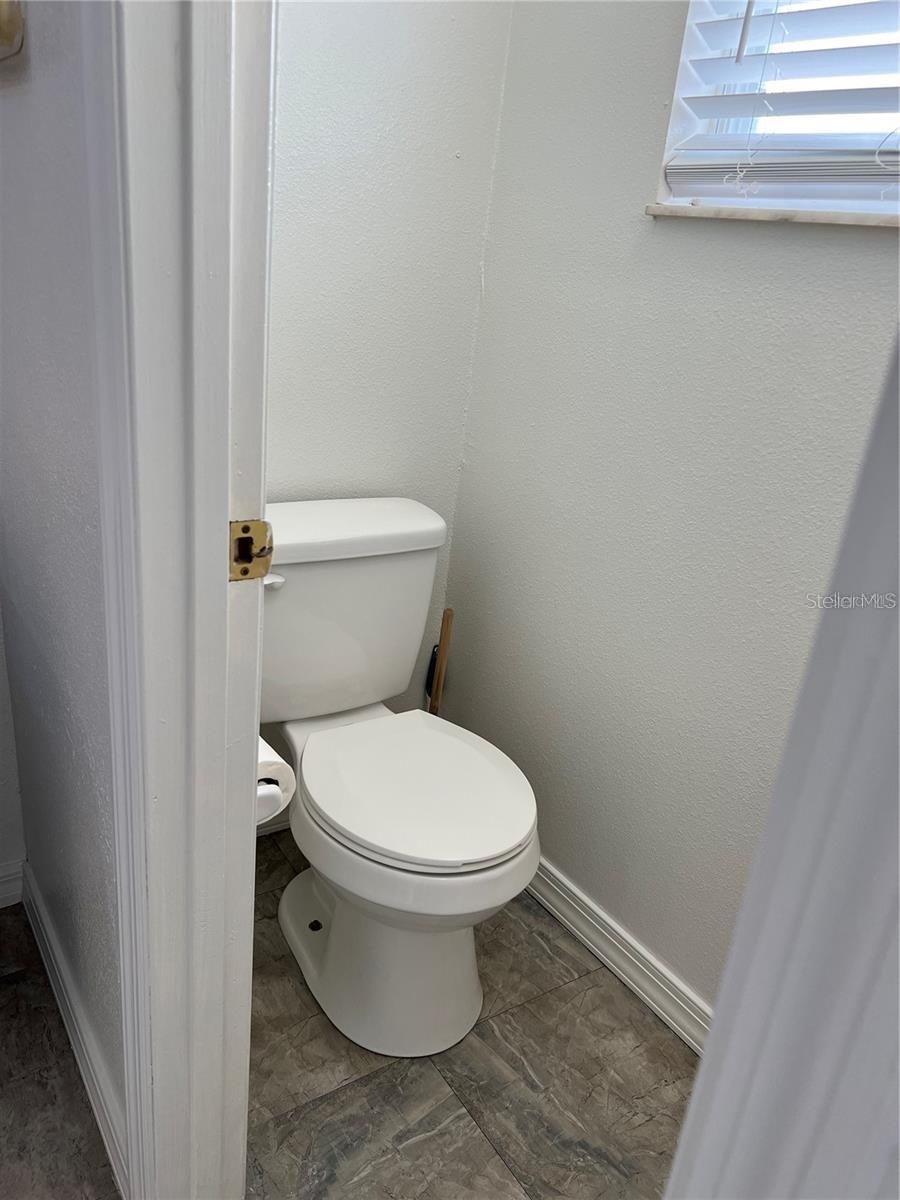 711 Caribbean Dr #main Unit Property Photo 12