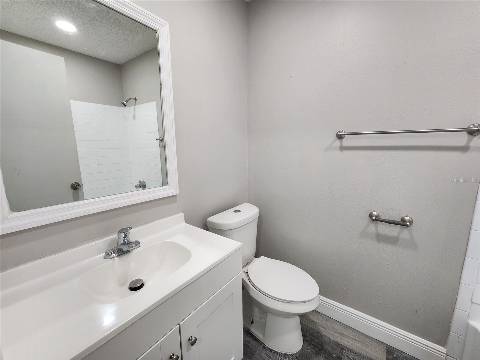 200 Afton Sq #108 Property Photo 23