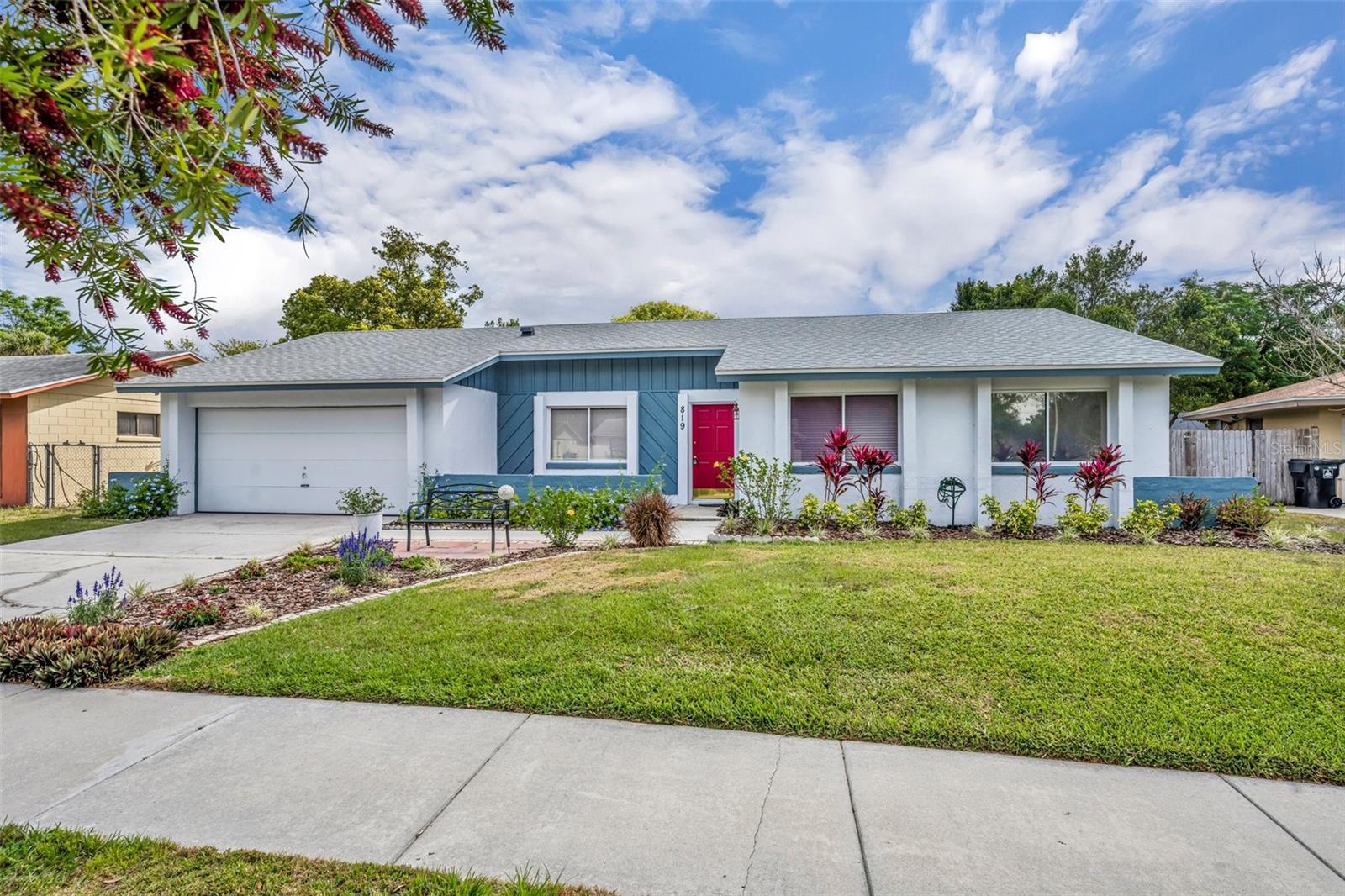 819 Coquina Ct Property Photo
