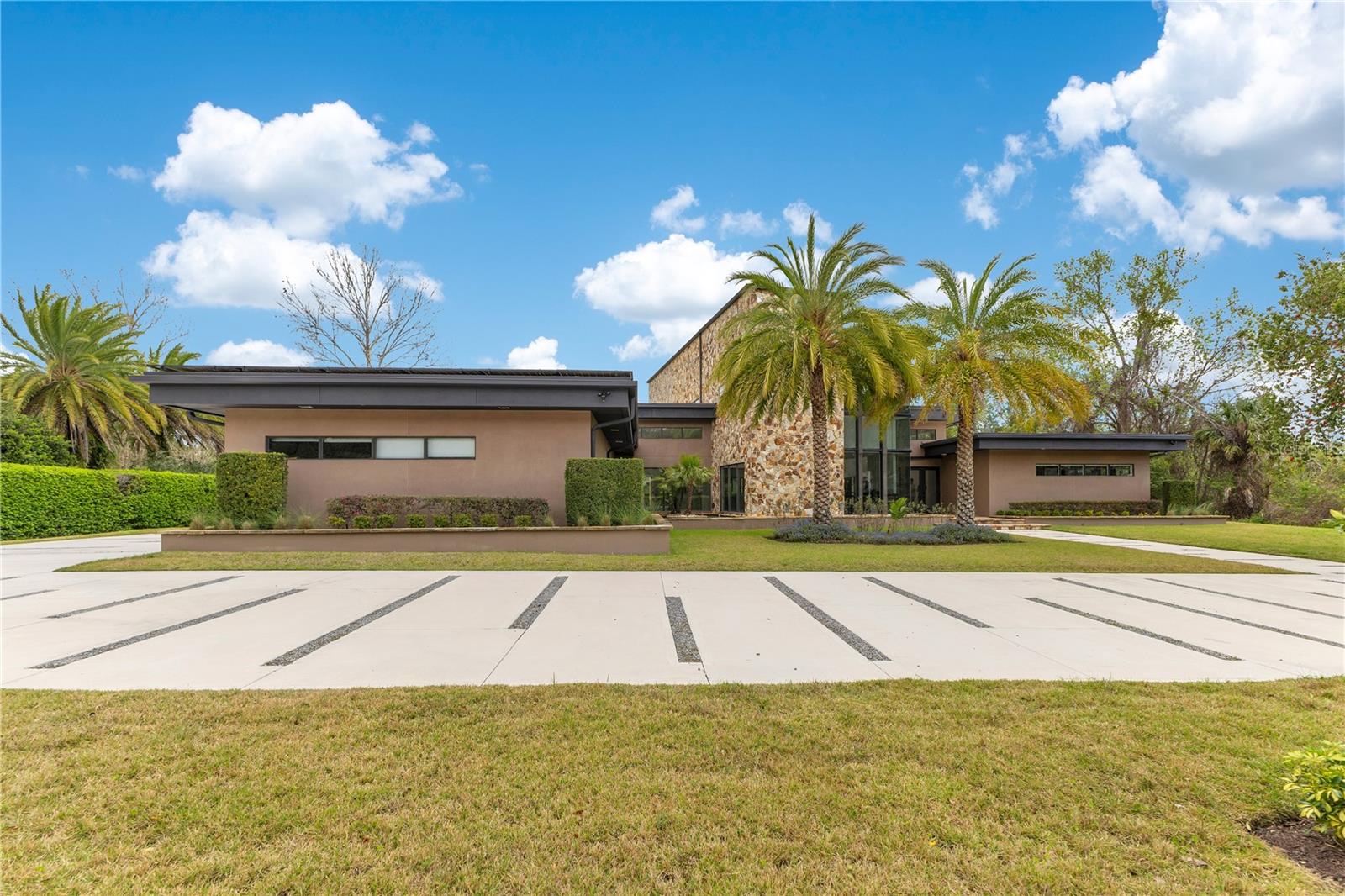 1766 Alaqua Dr Property Photo