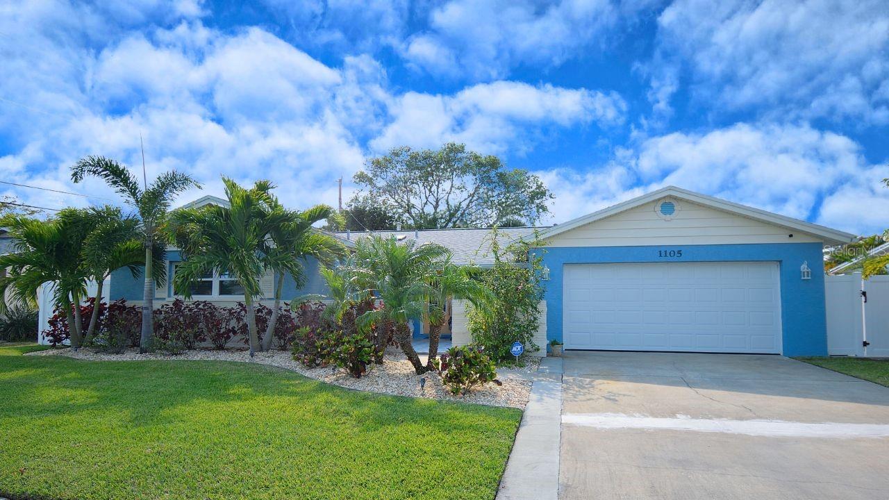 1105 Outrigger Dr Property Photo