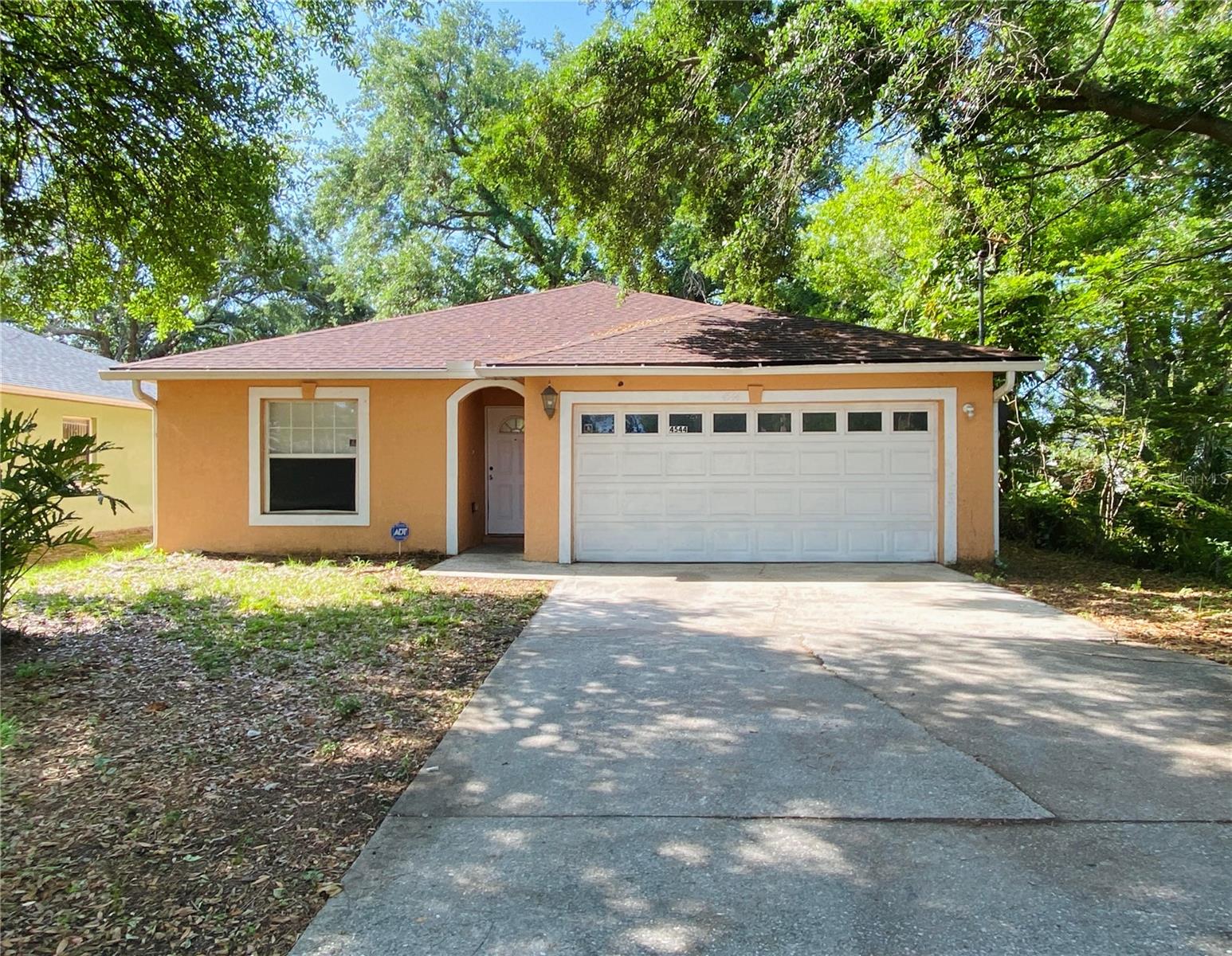 4544 Cypress St Property Photo
