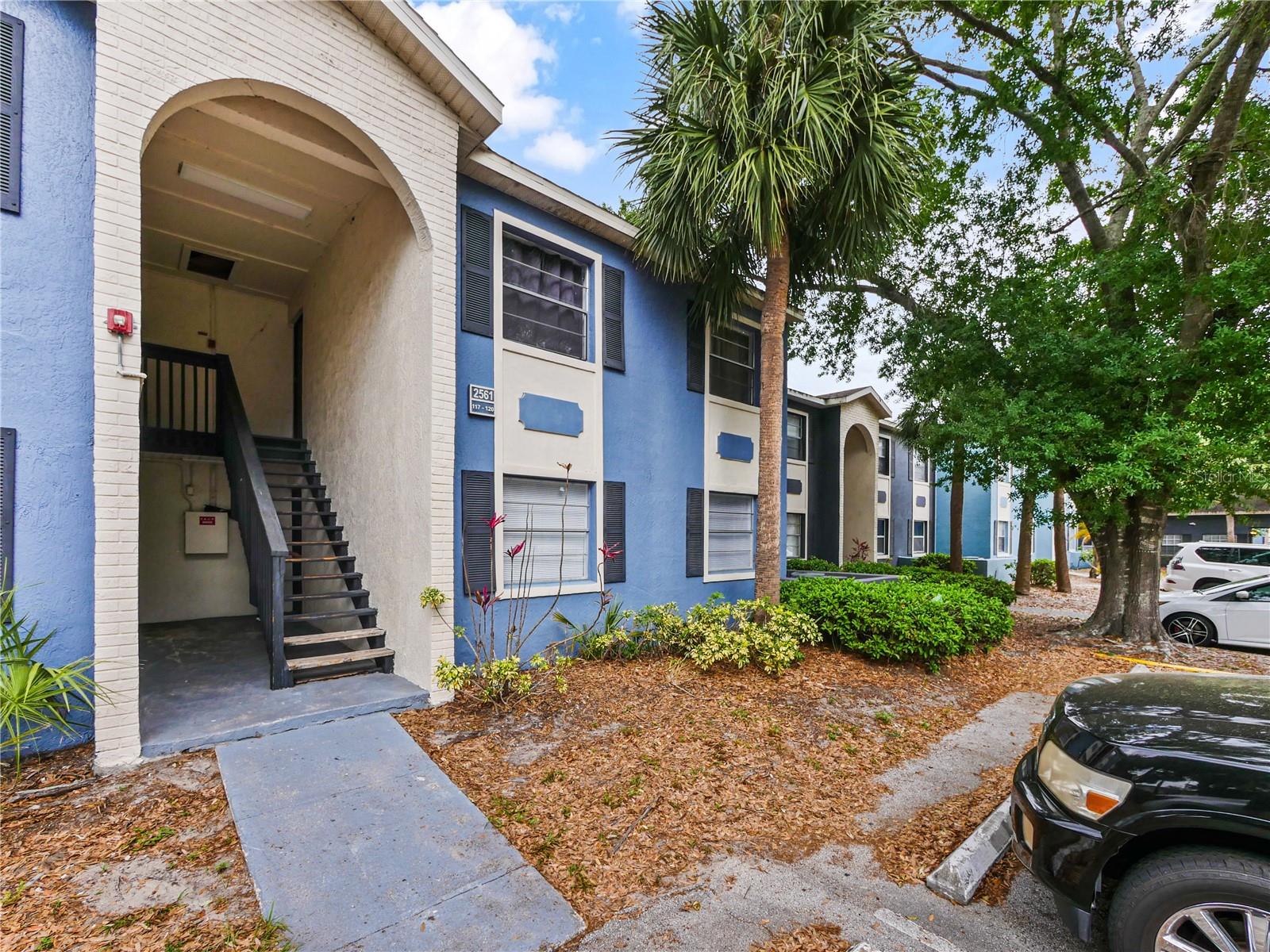 2561 N ALAFAYA TRL #117 Property Photo 1