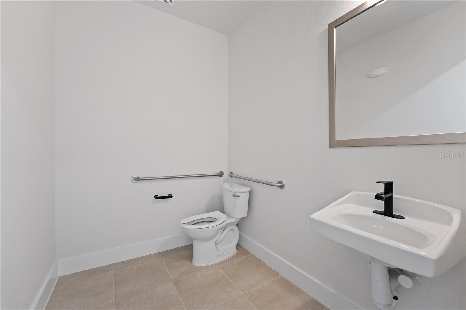 336 Center Lake Ln #a-2 Property Photo 13