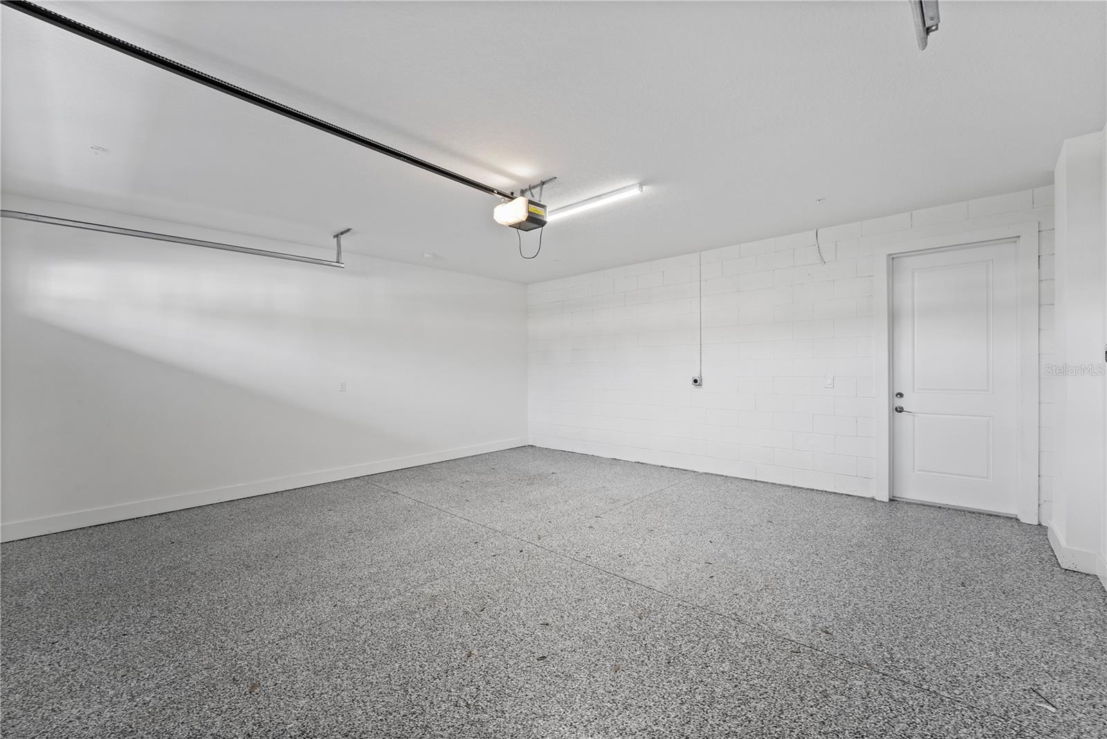 336 Center Lake Ln #a-2 Property Photo 28