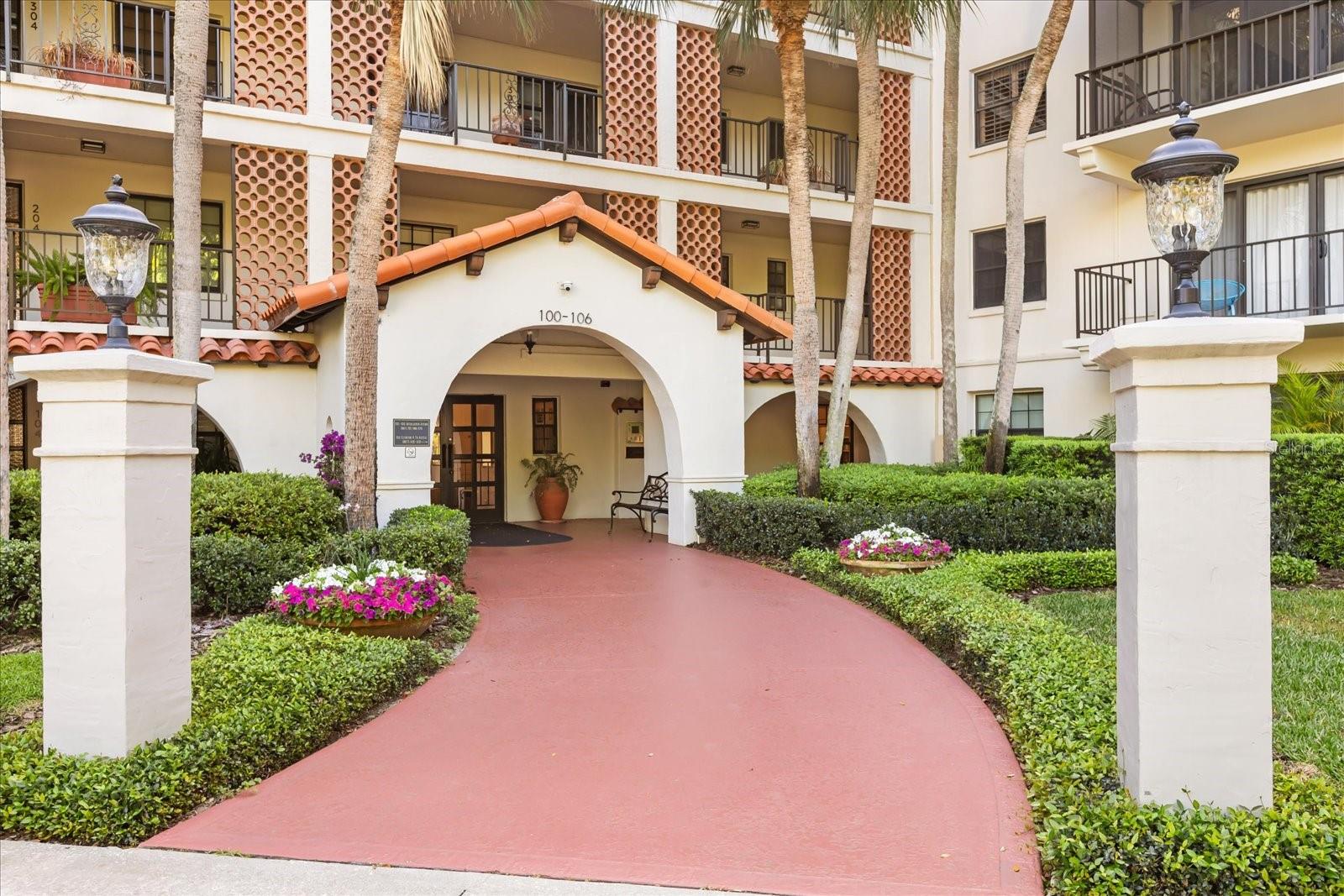 100 S Interlachen Ave #107f Property Photo
