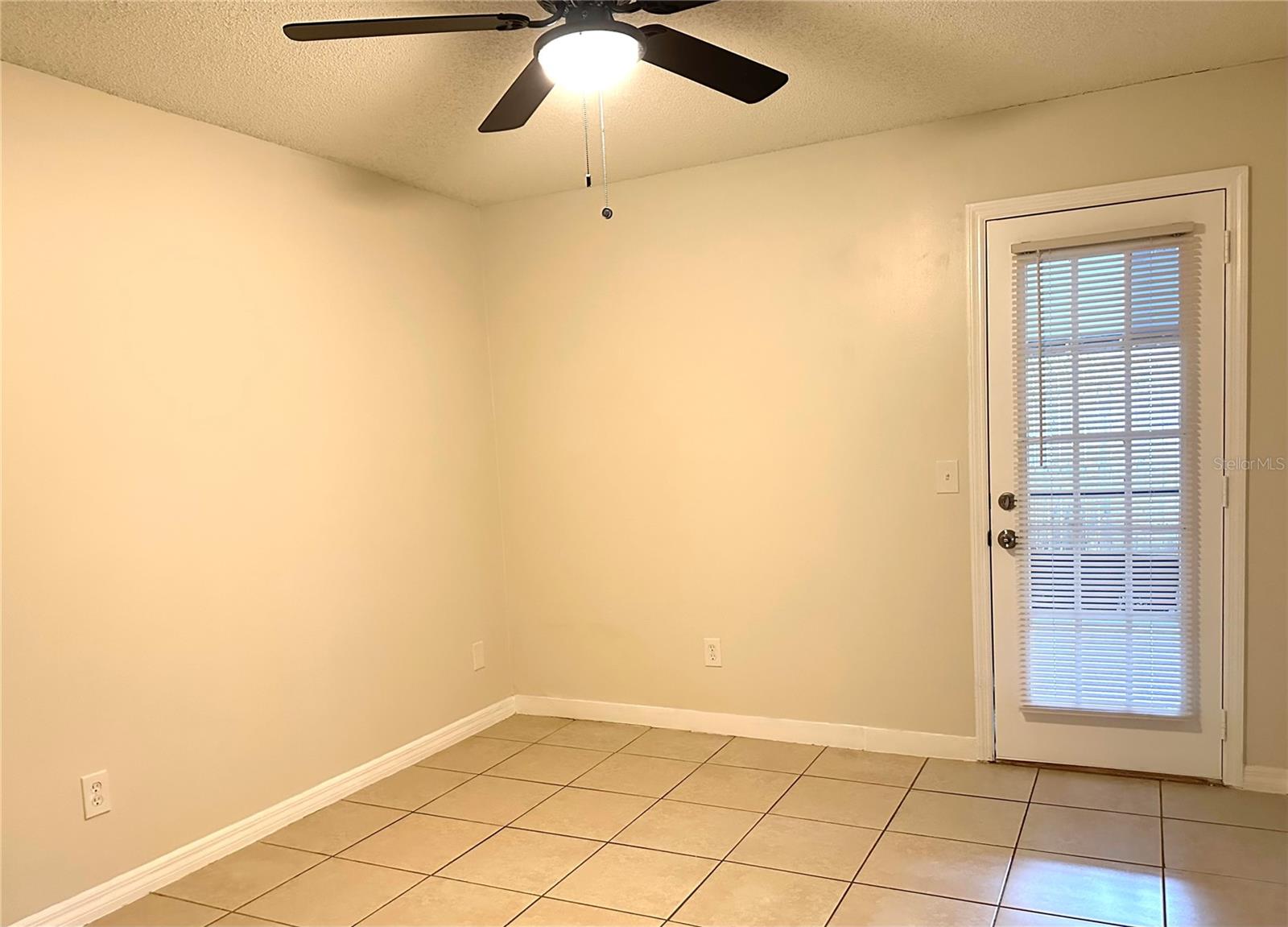 4582 Heritage Oak Dr Property Photo 17