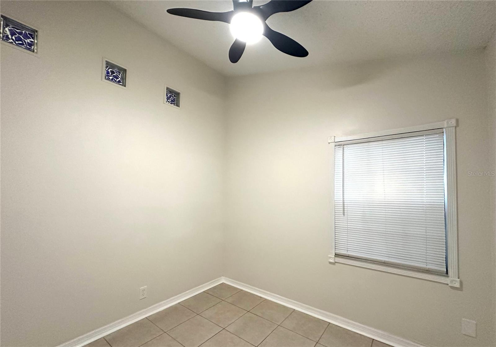 4582 Heritage Oak Dr Property Photo 18
