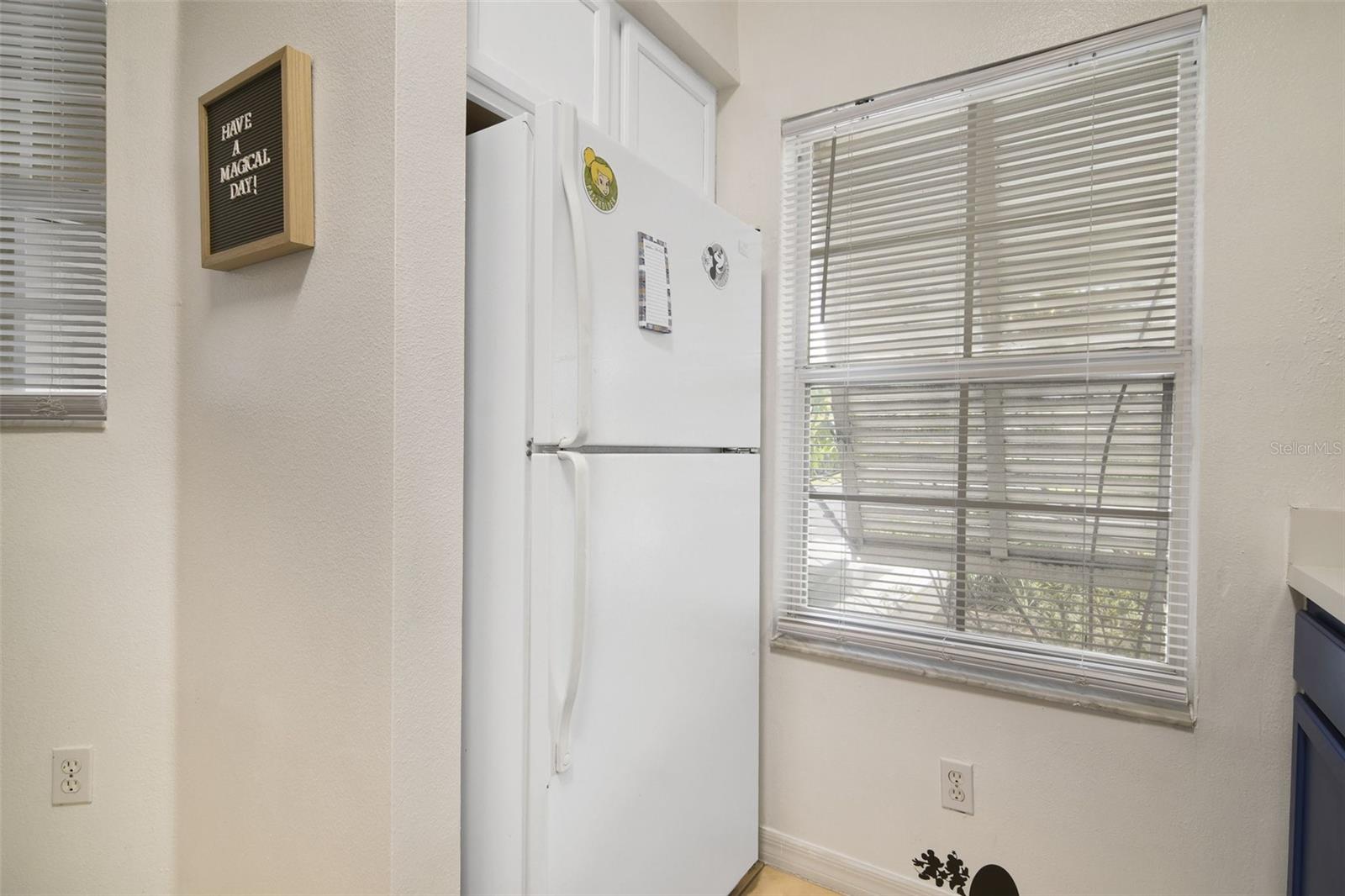 8487 Crystal Cove Loop Property Photo 4