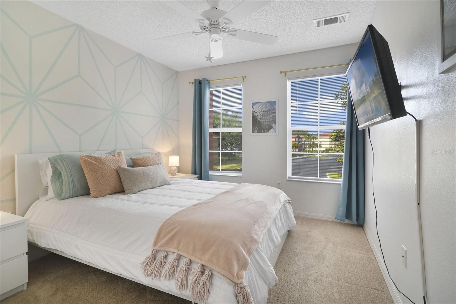 8487 Crystal Cove Loop Property Photo 16