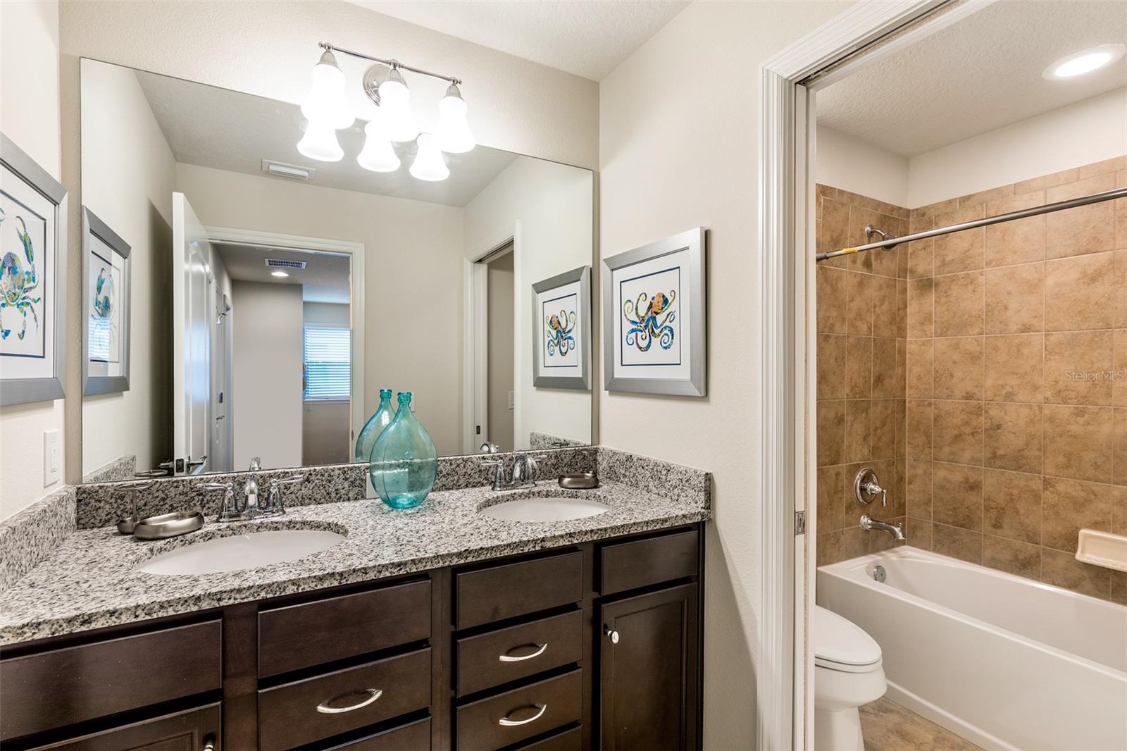 8887 Geneve Ct Property Photo 17