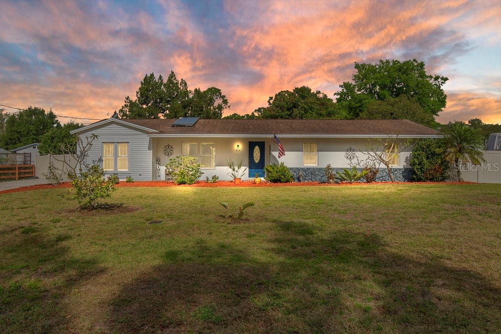 806 Mazurka Dr Property Photo