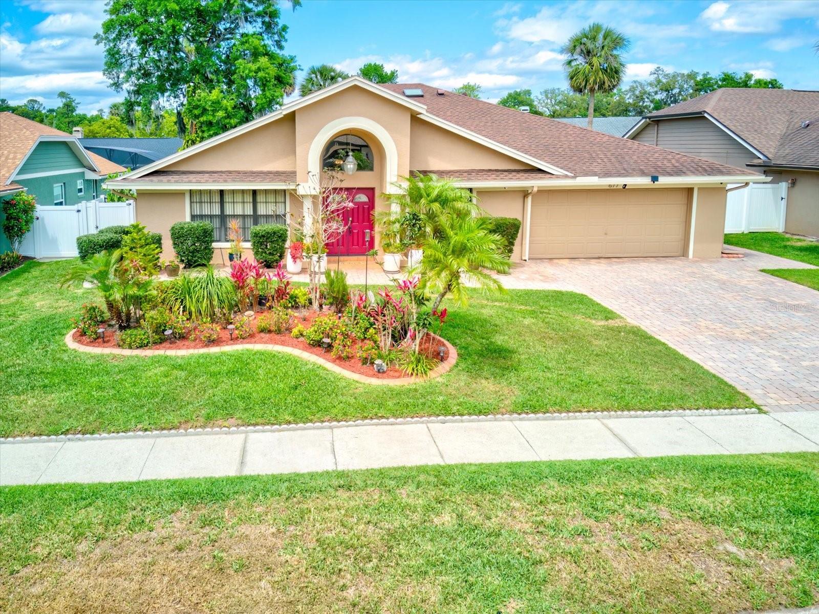 677 Cheoy Lee Cir Property Photo