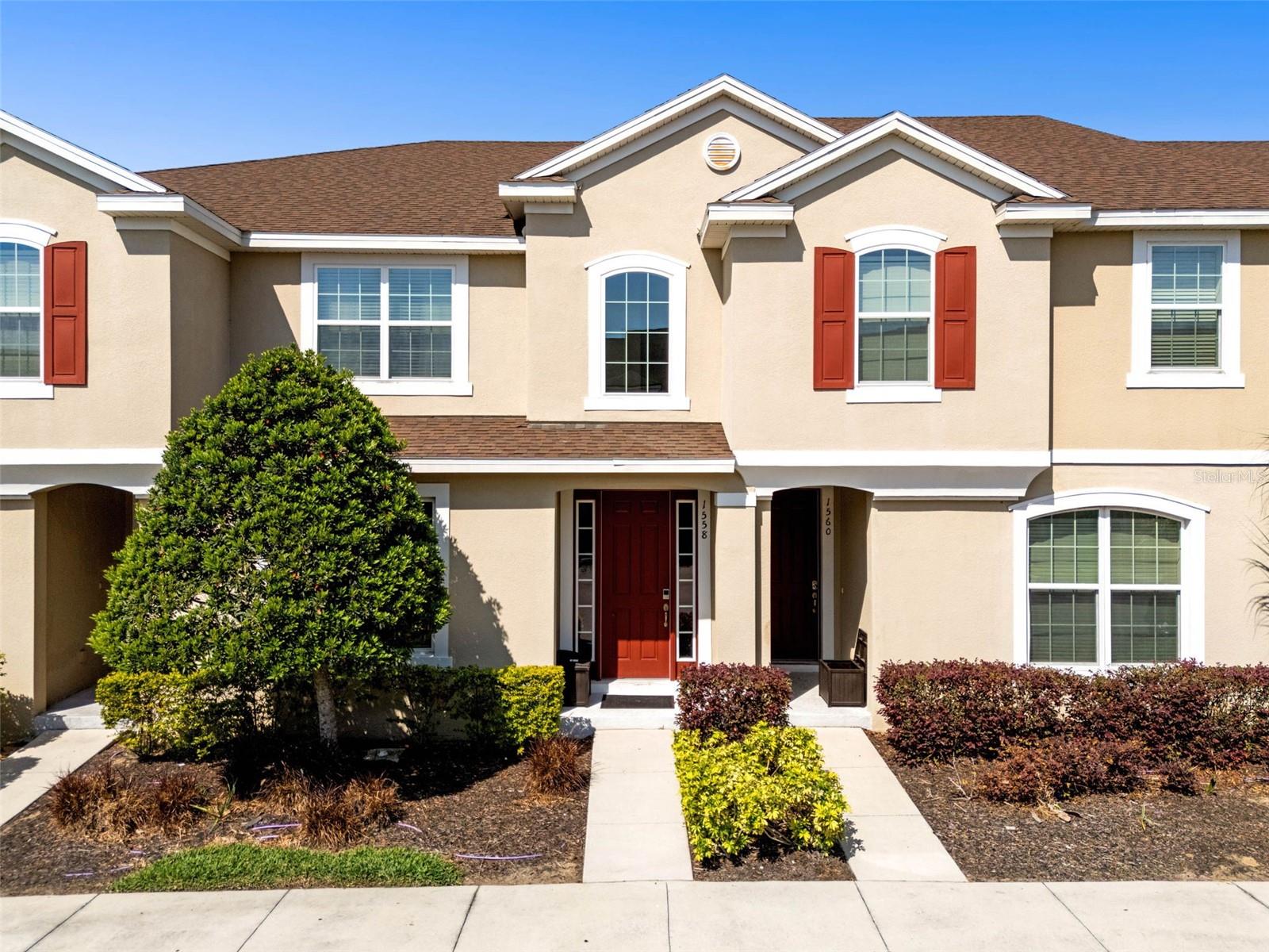 1558 CAREY PALM CIR Property Photo 1