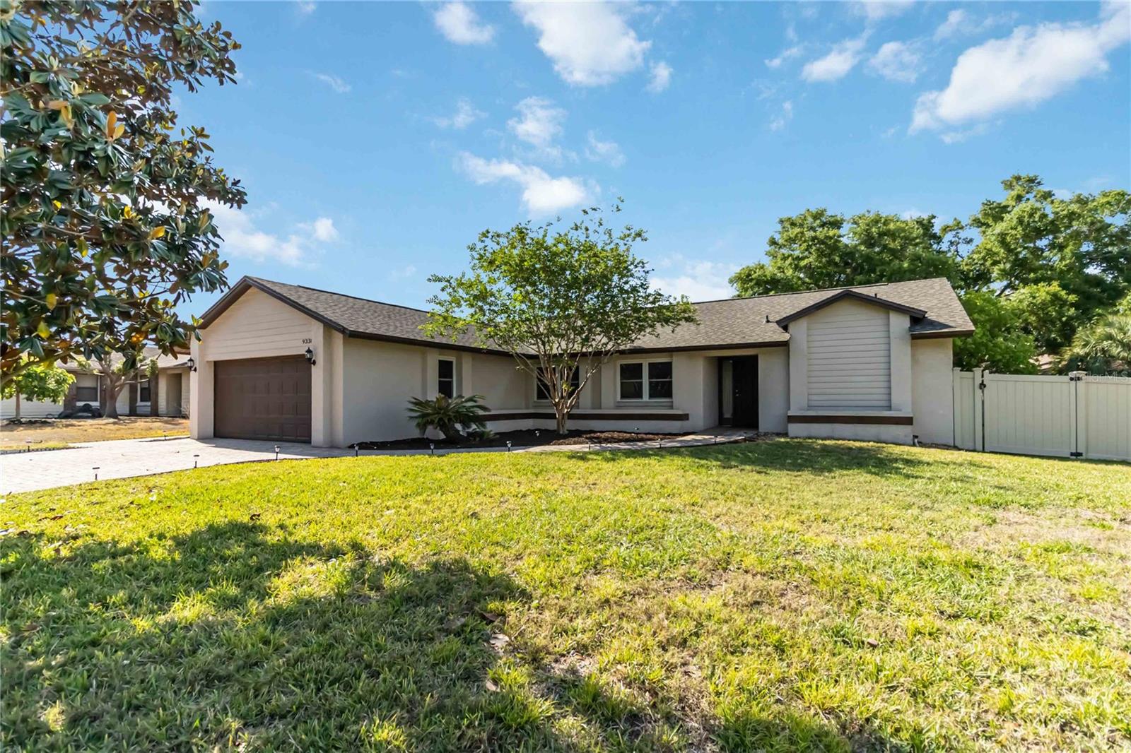 9338 Palm Tree Dr Property Photo