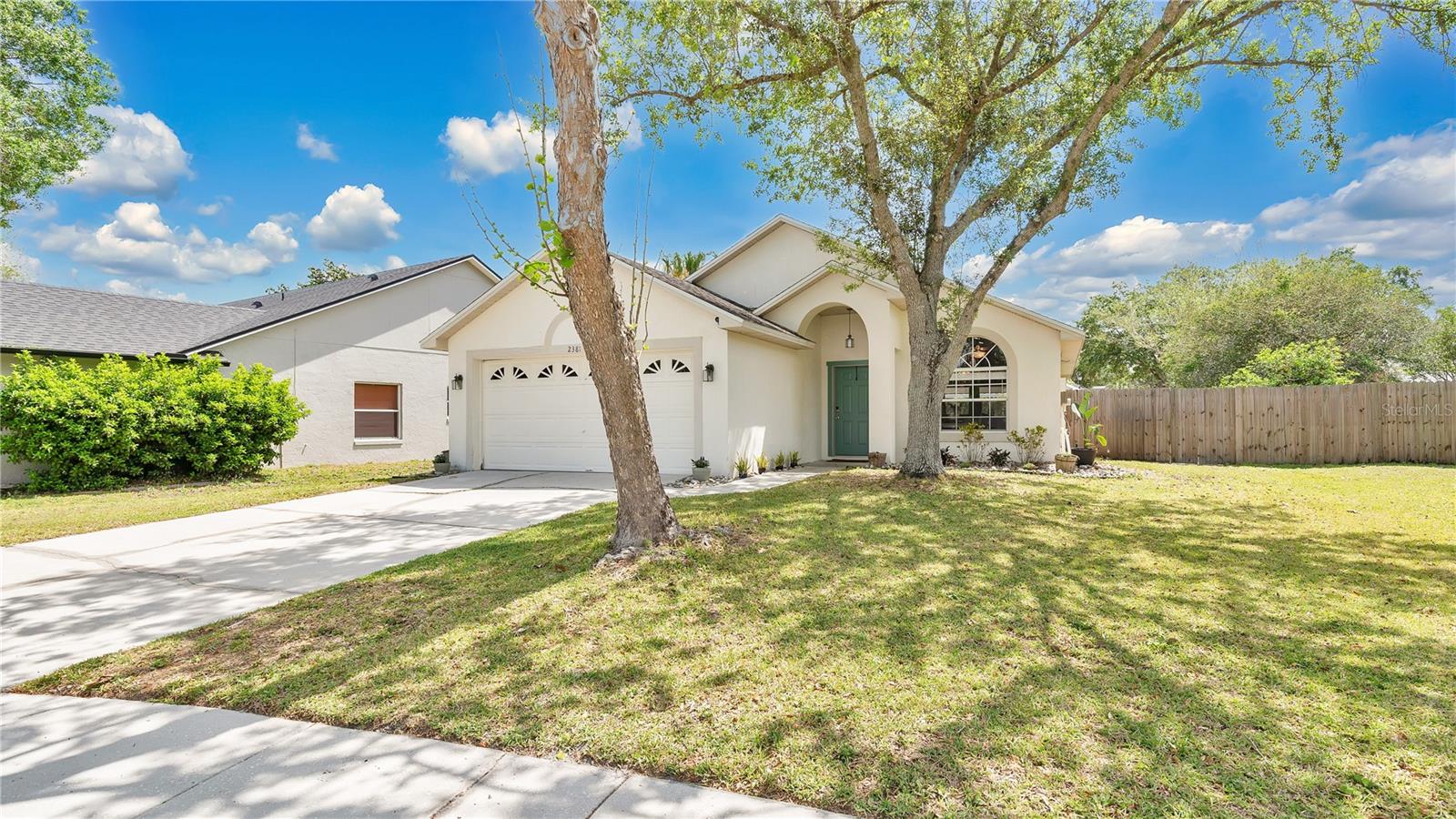 2381 Pinebrook Ct Property Photo