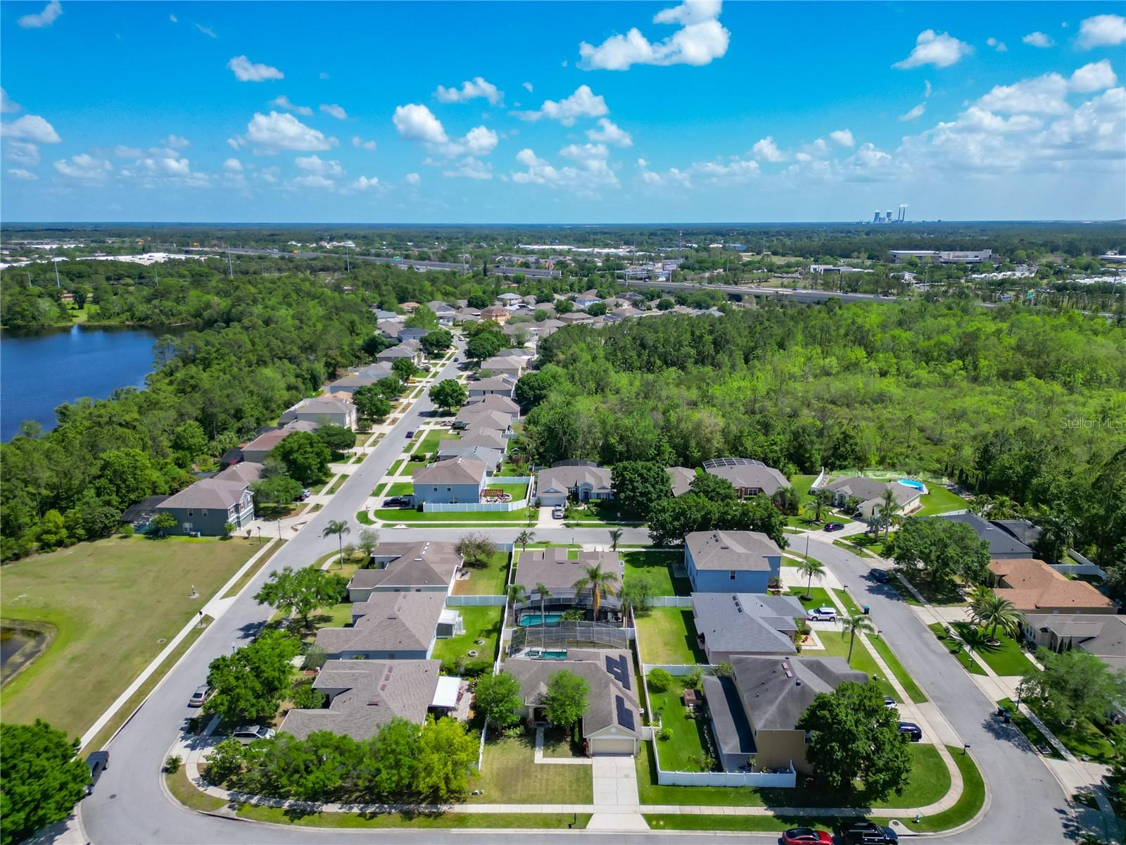 610 Carey Way Property Photo