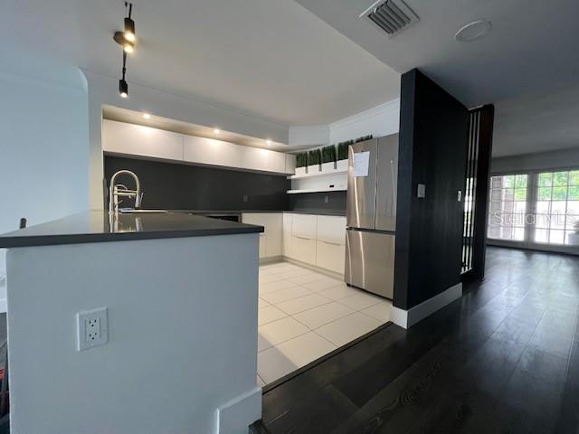 1140 Washington Ave Property Photo 3