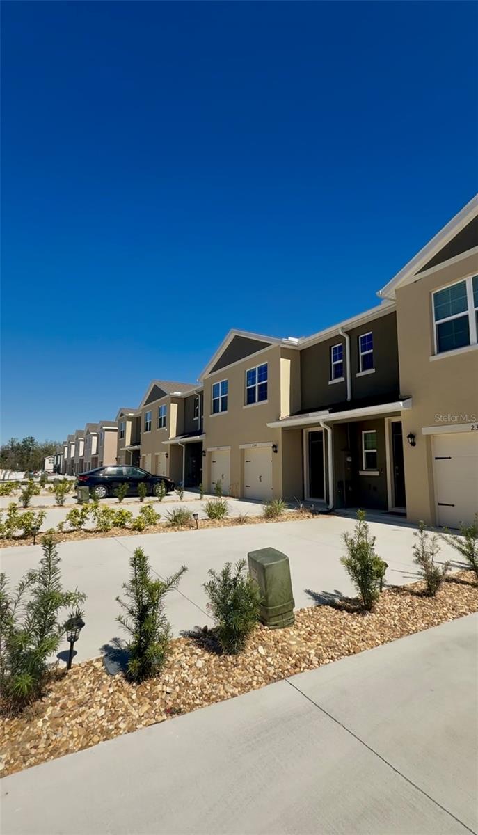 2341 Penguin Blvd Property Photo