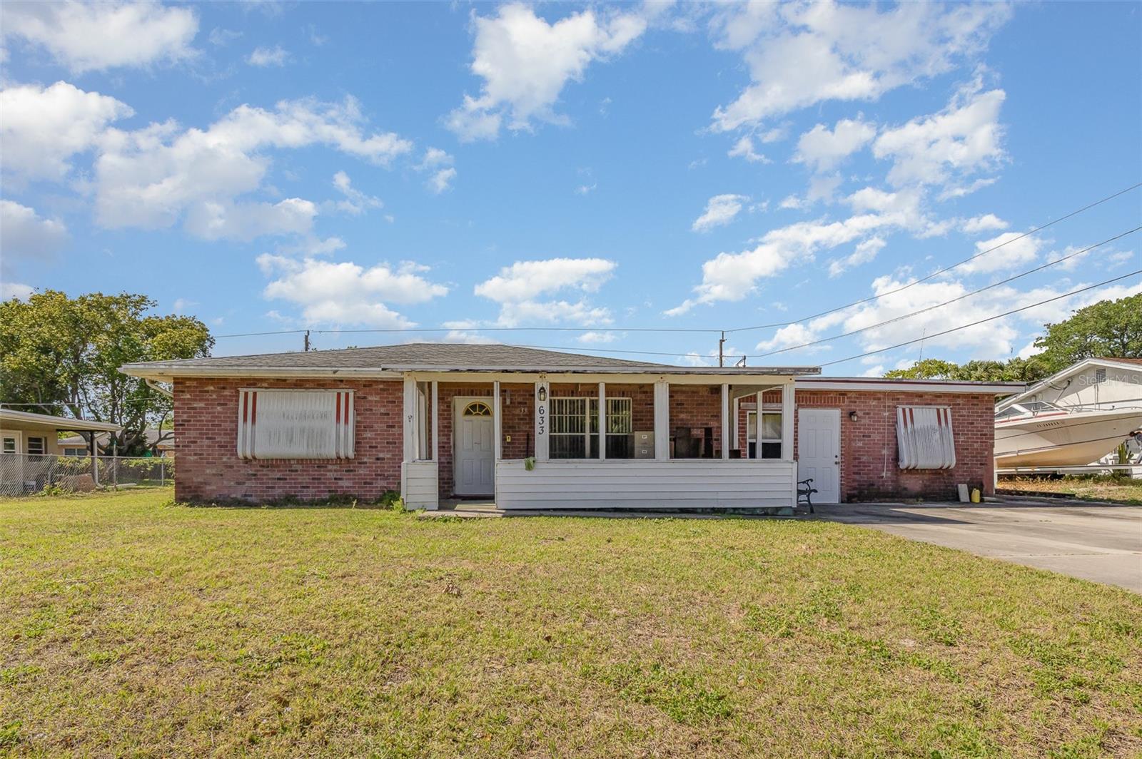 633 Nida Dr Property Photo 1