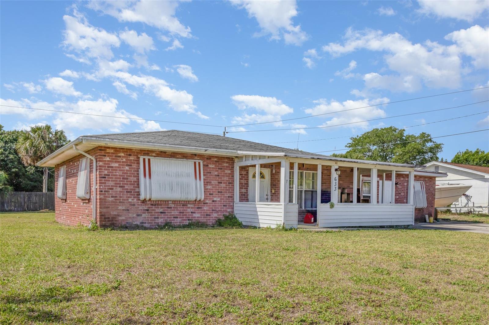 633 Nida Dr Property Photo 2