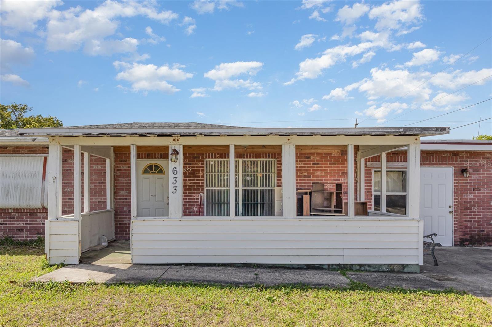 633 Nida Dr Property Photo 3