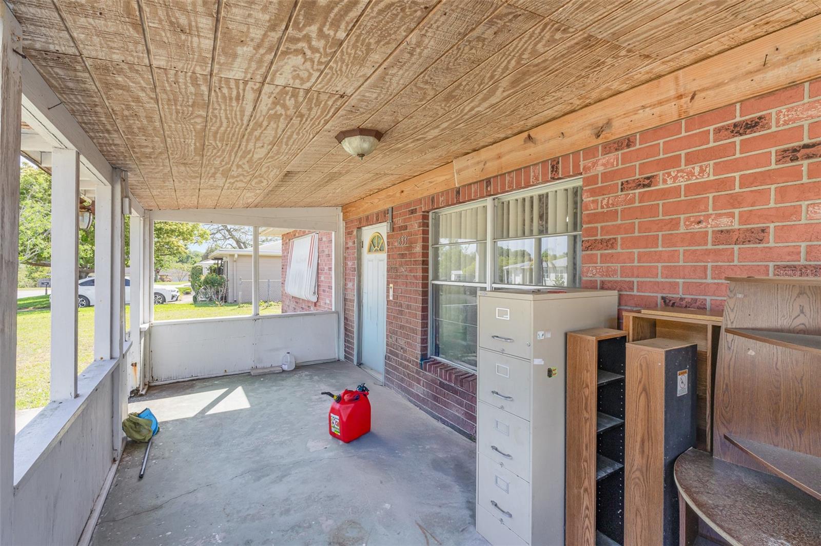 633 Nida Dr Property Photo 6
