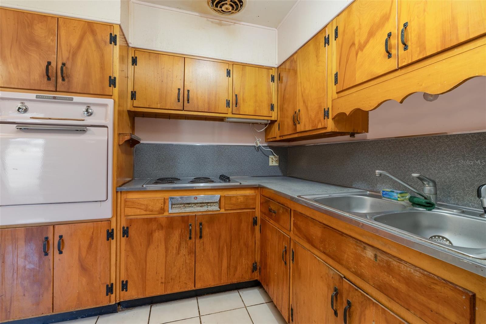 633 Nida Dr Property Photo 17
