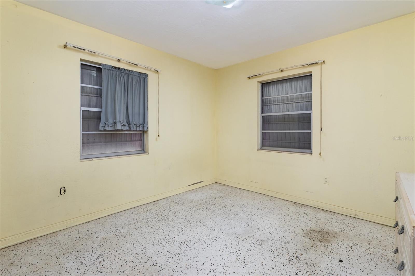 633 Nida Dr Property Photo 21
