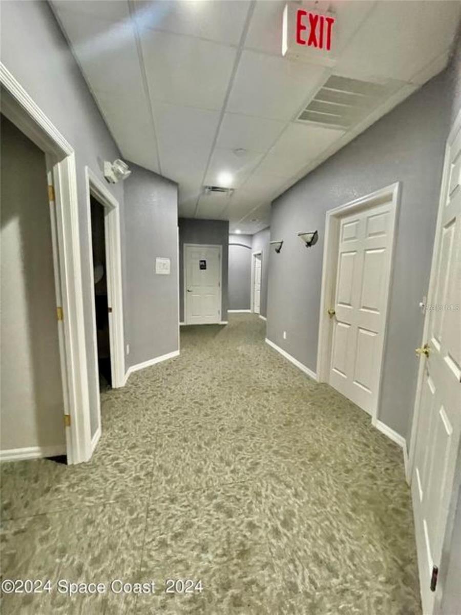 4344 S Hopkins Ave Property Photo 4