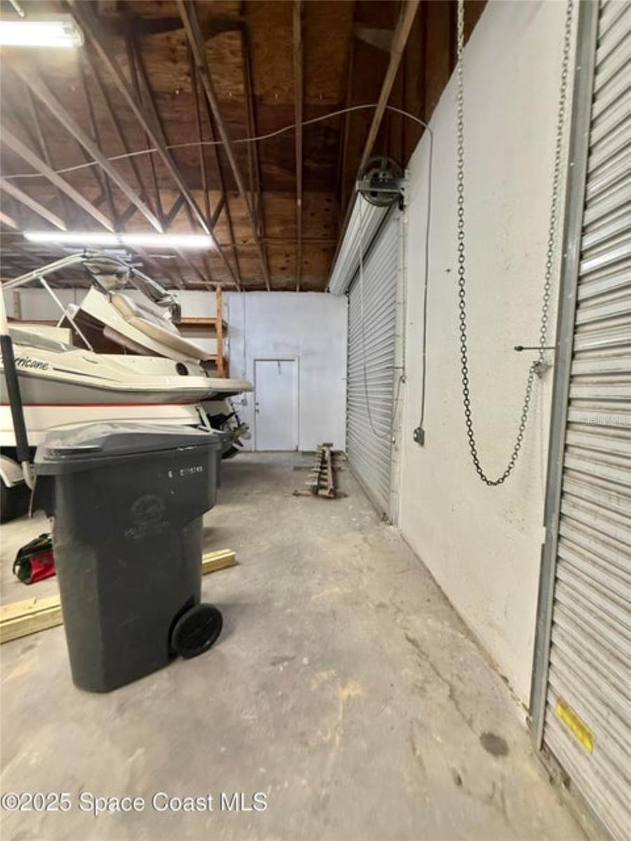90 Maiden Ln Property Photo 15