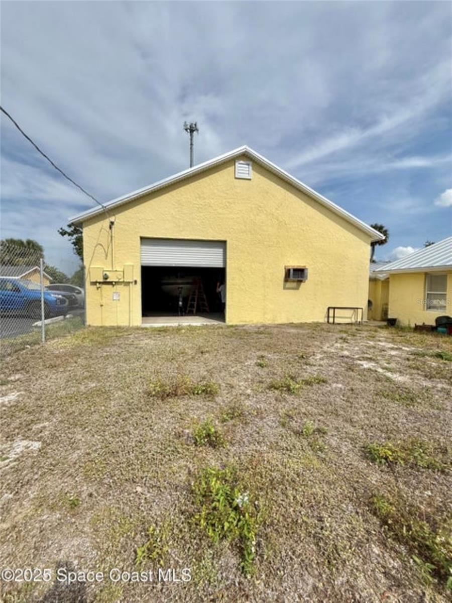 90 Maiden Ln Property Photo 20