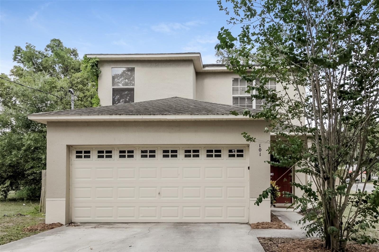 101 Mandrake St Property Photo