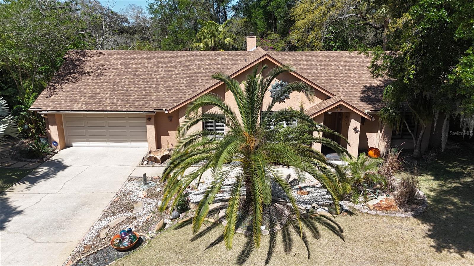 913 Red Fox Rd Property Photo