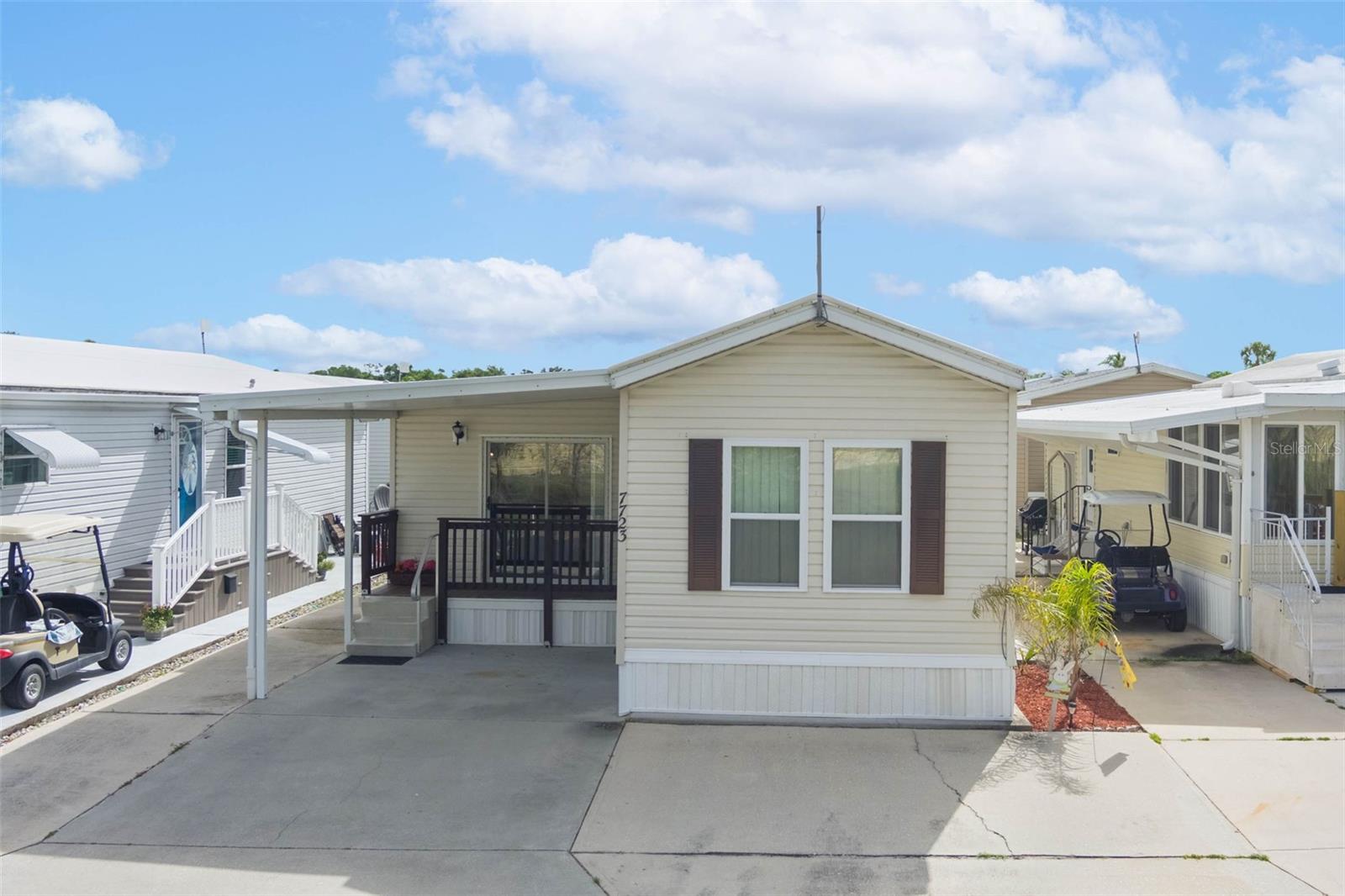 7723 Golf Blvd Property Photo