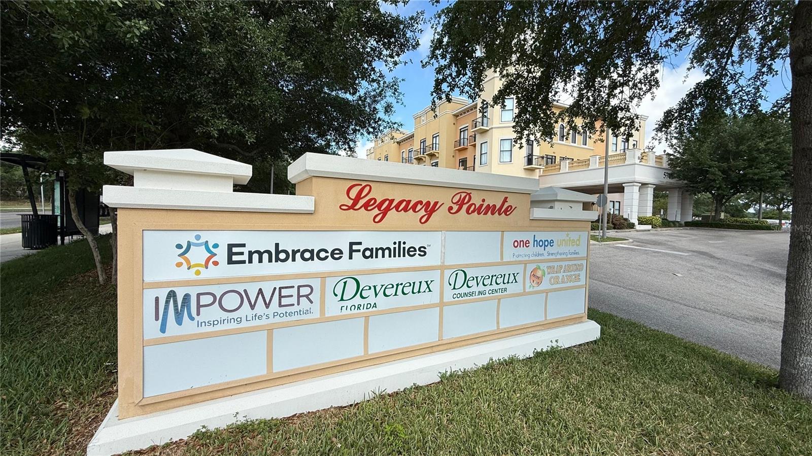 5749 Westgate Dr #unit 305 Property Photo 3