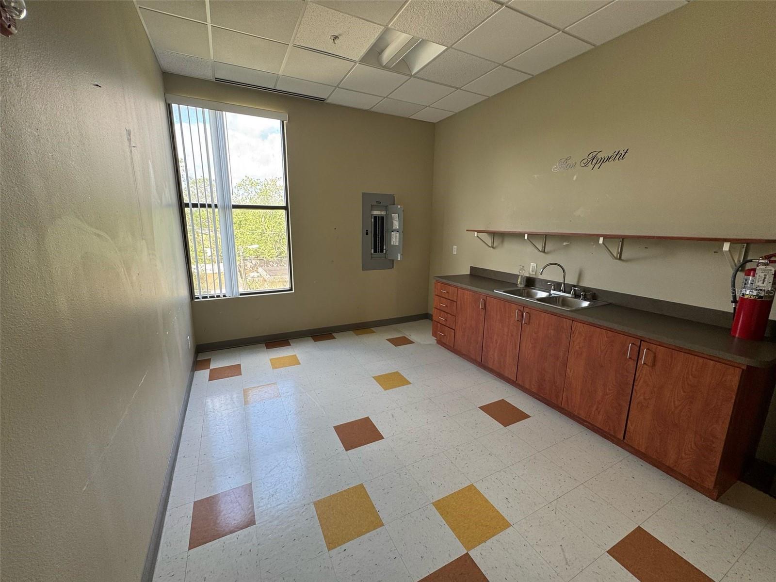 5749 Westgate Dr #unit 305 Property Photo 14