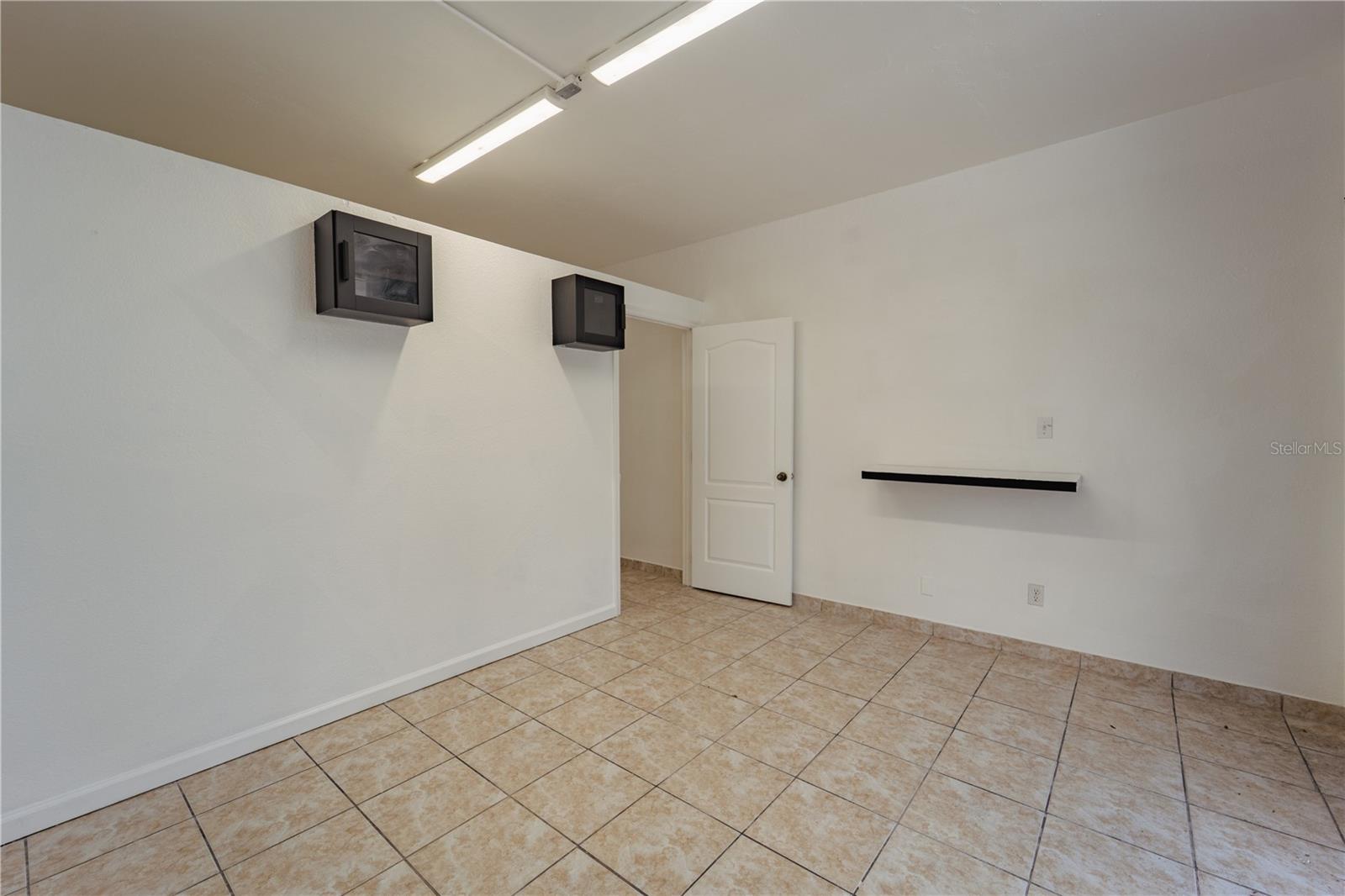 8421 S Orange Blossom Trl #120 Property Photo 4
