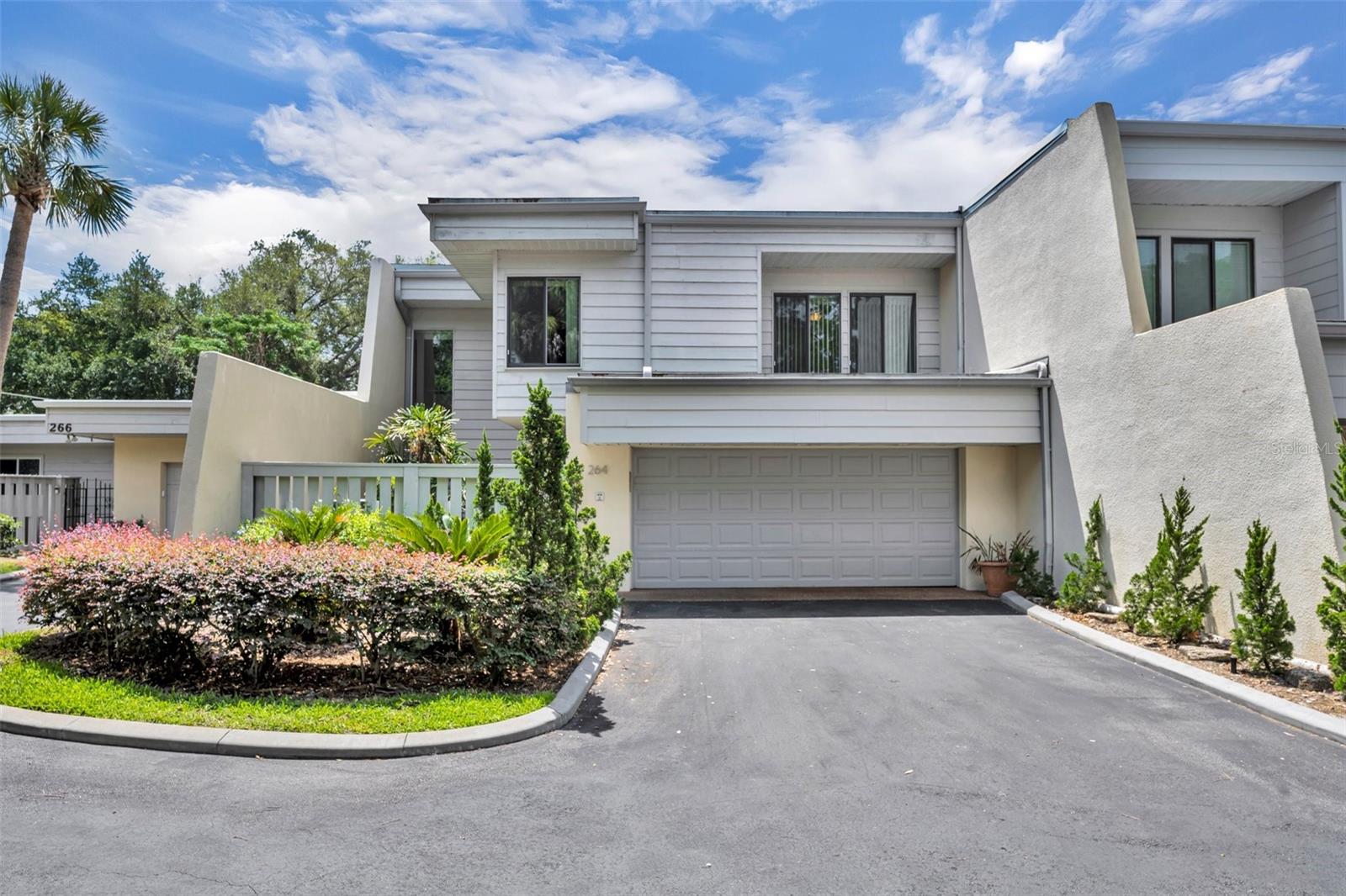 264 Balfour Dr Property Photo