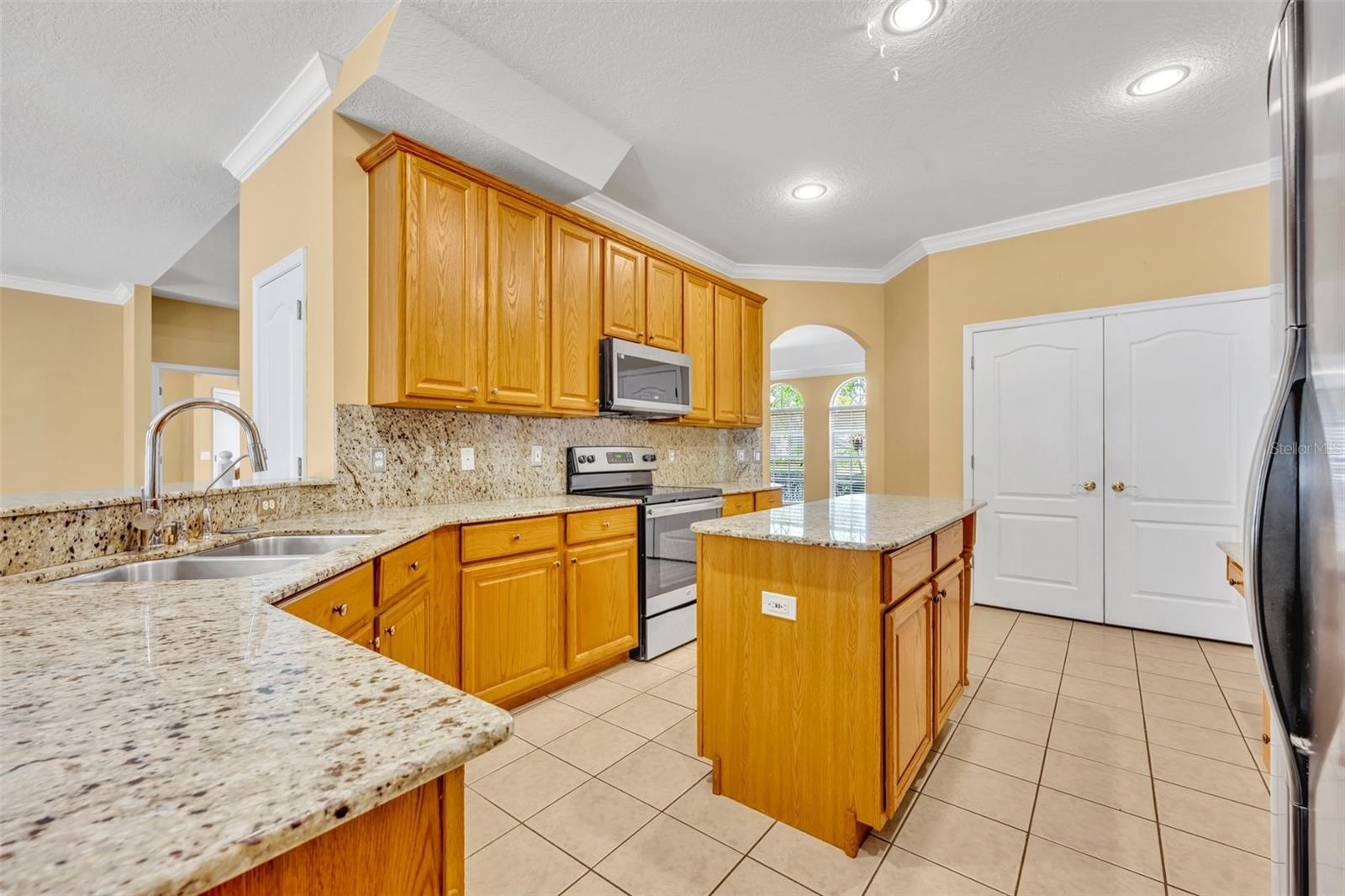 353 Meadow Beauty Ter Property Photo 8