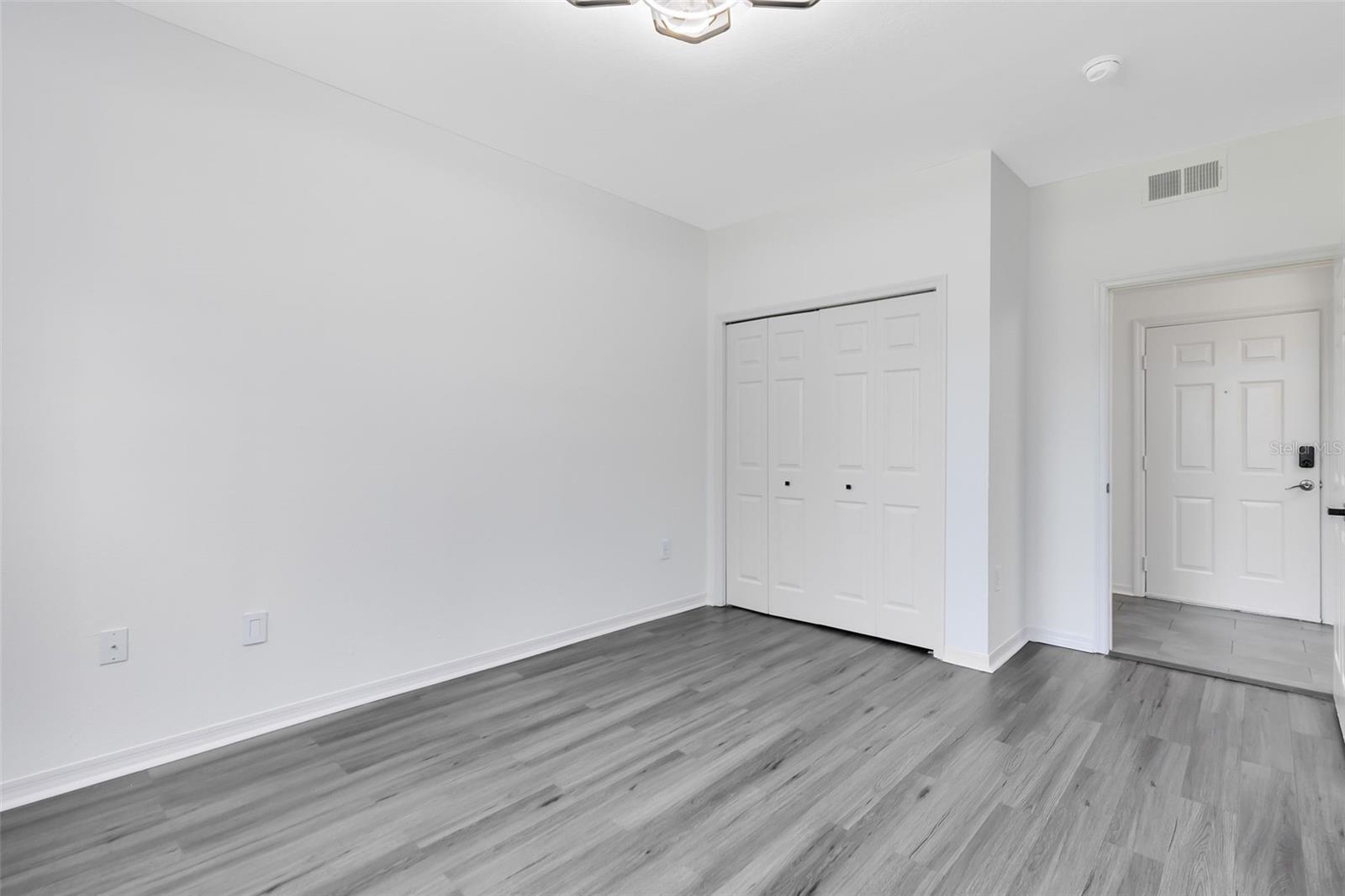 6685 Queens Borough Ave #202 Property Photo 14